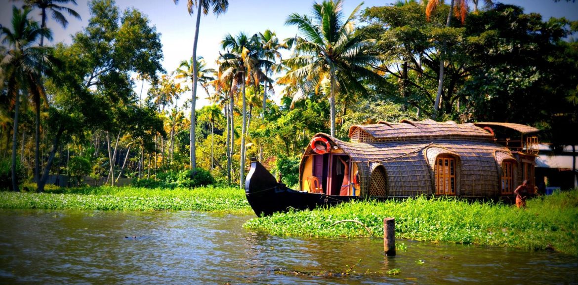 Best place to visit in Kerala | Famous places to visit in Kerala